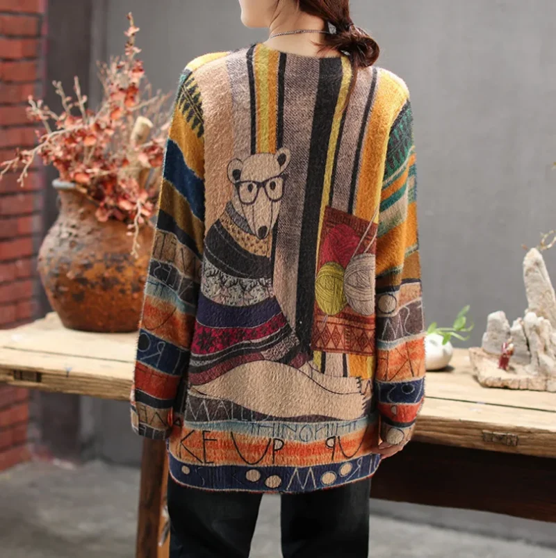 Vintage Women's Cartoon Print Cashmere-Cotton Crewneck Sweater for Fall & Winter - Image 4