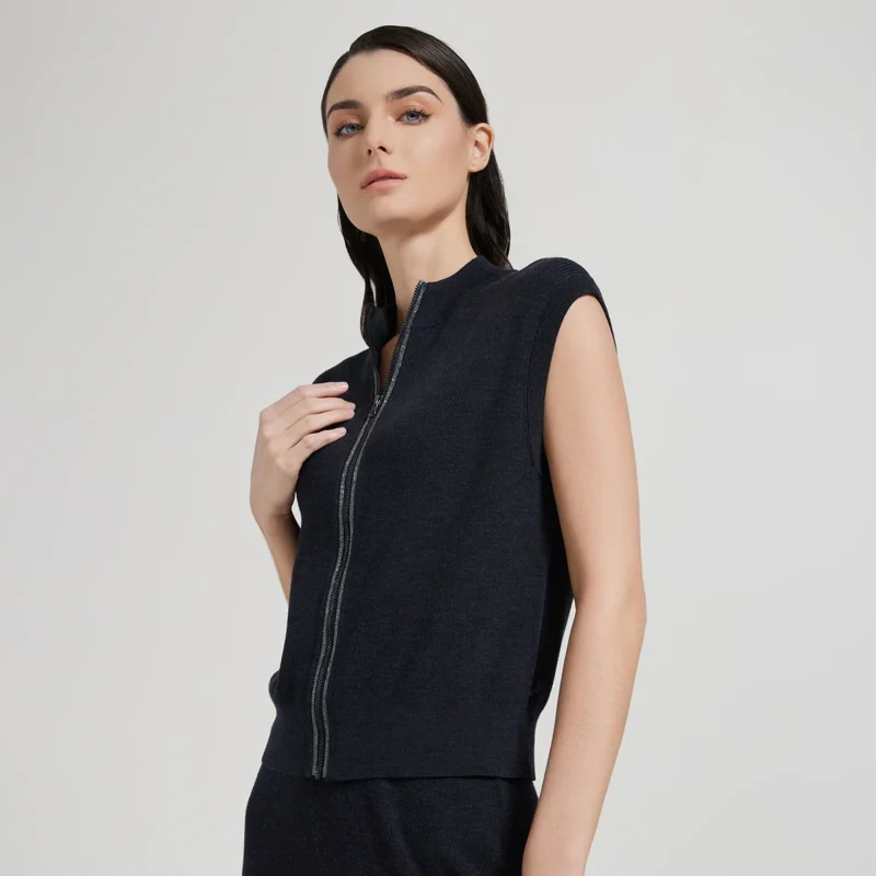 Elegant Sleeveless Women's 70% Wool 30% Silk Knitted Cardigan for Summer Comfort - Image 5