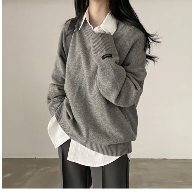 Luxurious V-Neck Women's Oversized Knitted Pullover Sweater for Autumn & Winter - Image 8