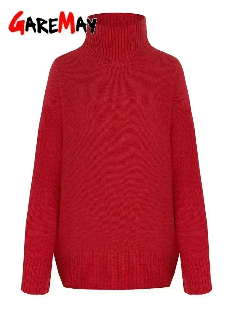 Oversized cashmere pullover ideal for styling with slim denim