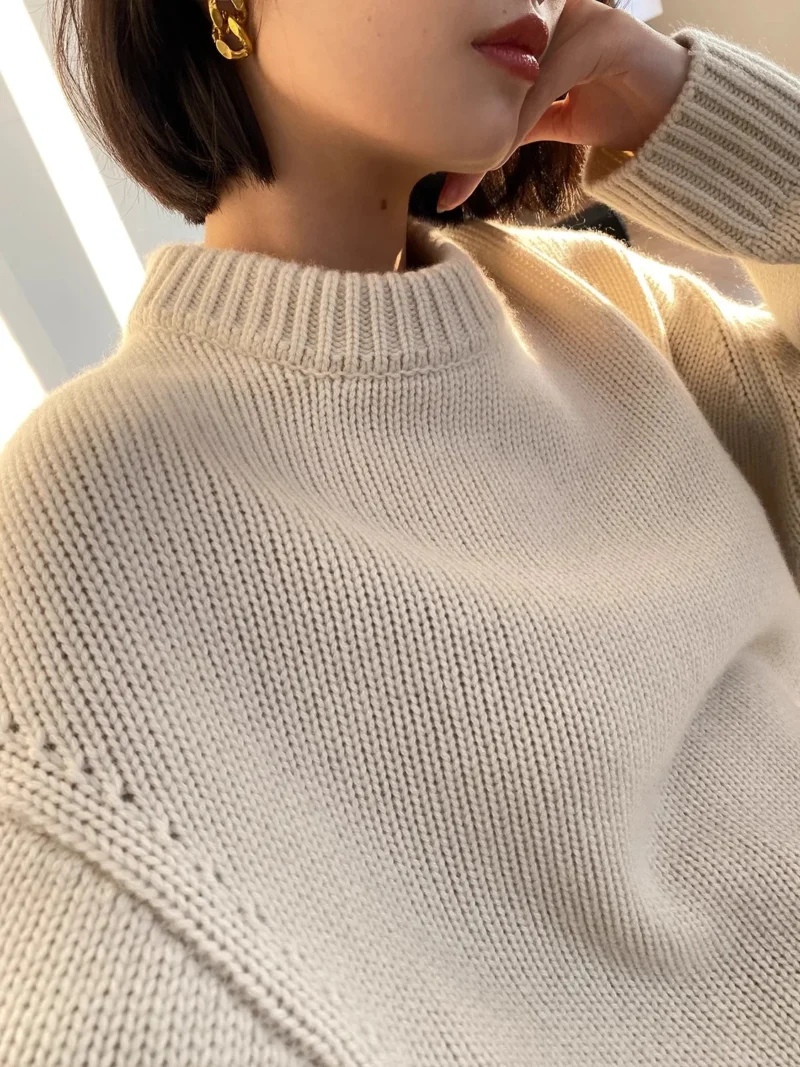 Luxury Oversized Women's 100% Pure Cashmere Crew Neck Sweater for Winter Warmth - Image 5