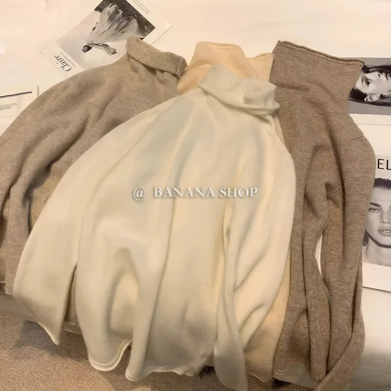 Slim Fit Women's 100% Pure Cashmere Turtleneck Sweater with Rolled Edge - Image 3