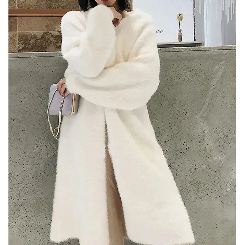 Luxurious cashmere cardigan demonstrating Scottish finishing expertise and craftsmanship