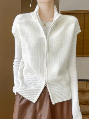 Luxury Women's Full-Zip Merino Wool Sleeveless Cardigan Vest for Winter Warmth