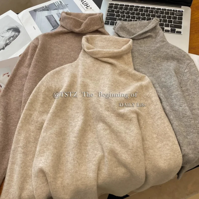 Slim Fit Women's 100% Pure Cashmere Turtleneck Sweater with Rolled Edge - Image 2