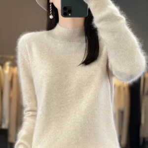 Luxurious Loose-Fit Women's 100% Mink Cashmere Mock Neck Pullover Sweater