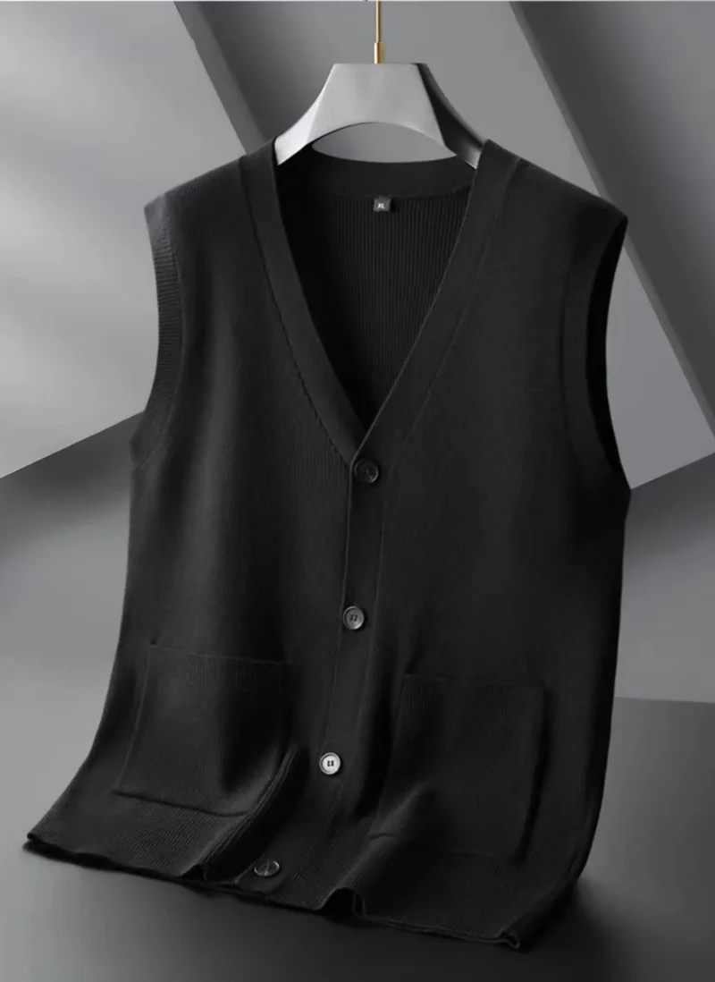 Classic V-Neck Men's Oversized Knitted Cardigan Vest for Winter Comfort - Image 6