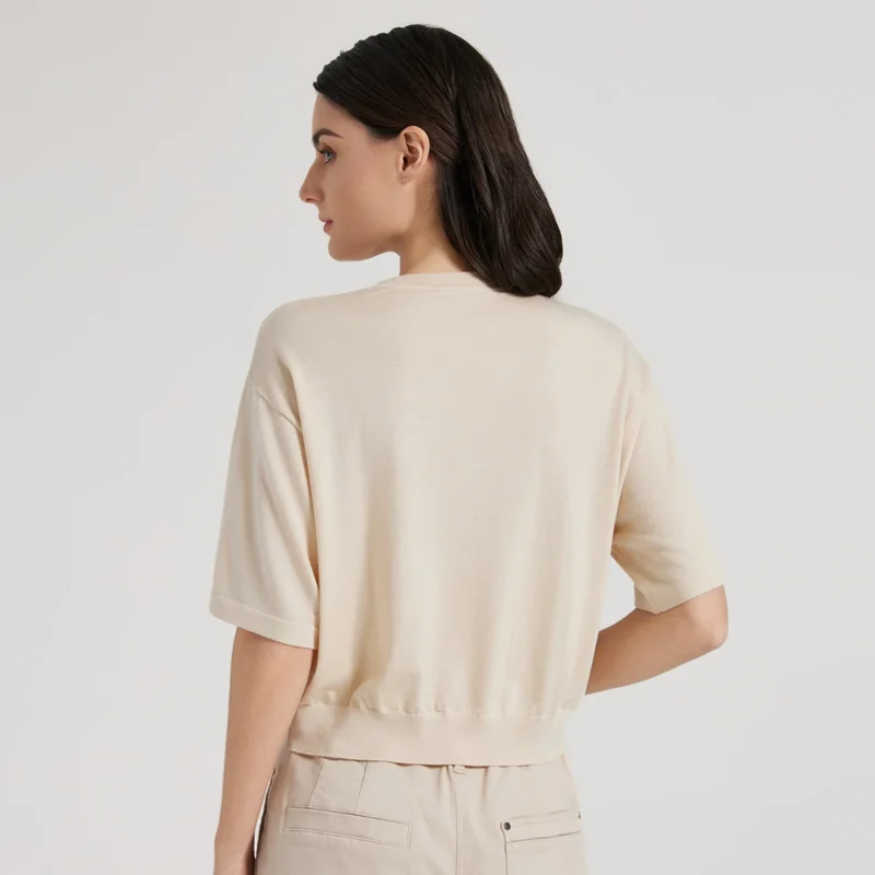 Elegant Women's Wool-Silk Blend Short Sleeve Pullover Sweater with Zipper Detail - Image 3