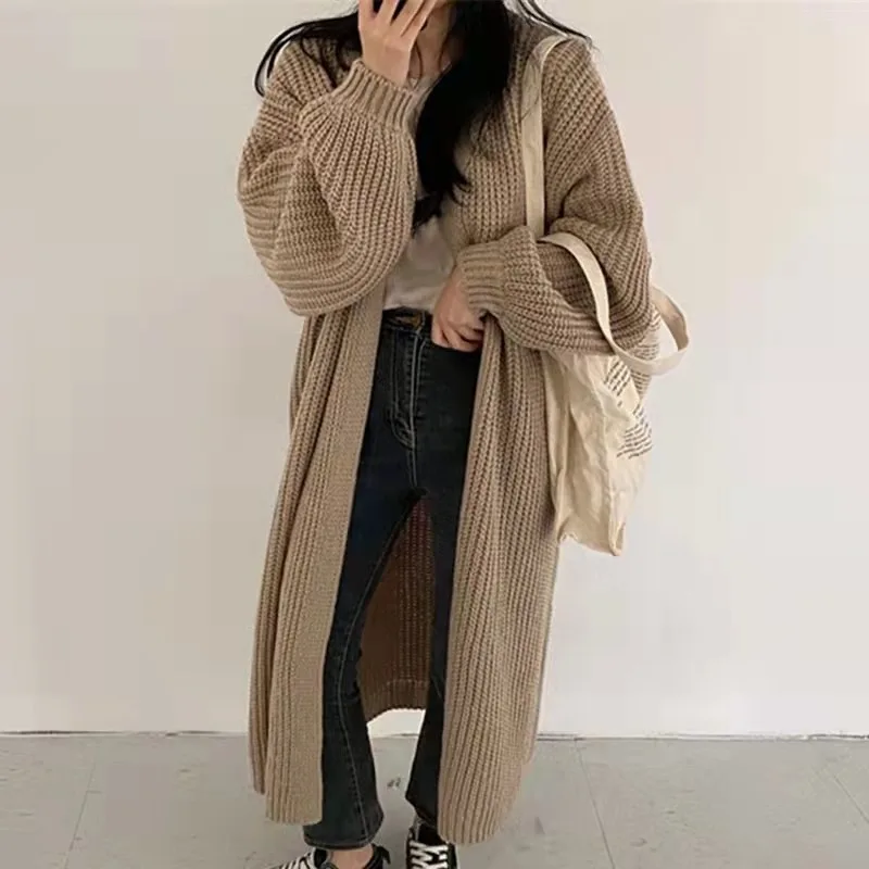 Oversized long cardigan ideal for luxury cashmere loungewear styling